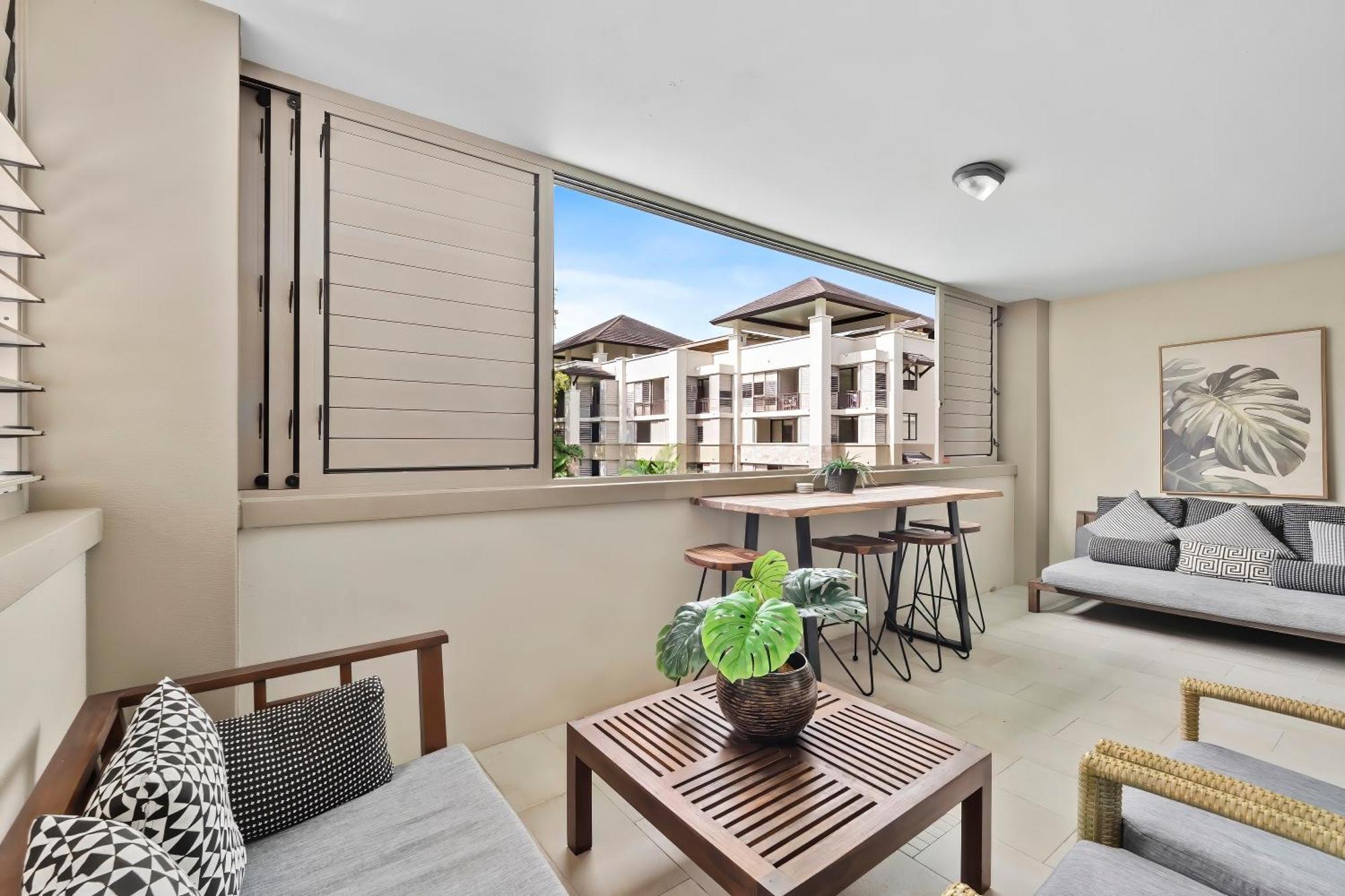 Private Apartments In The Temple Beachfront Resort Palm Cove Quarto foto