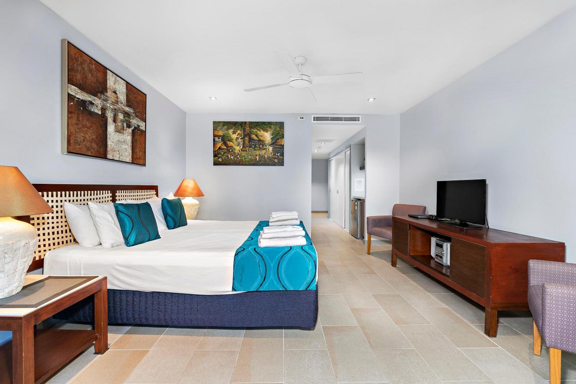 Private Apartments In The Temple Beachfront Resort Palm Cove Quarto foto